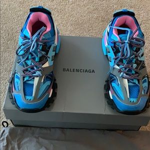 BALENCIAGA Sneakers